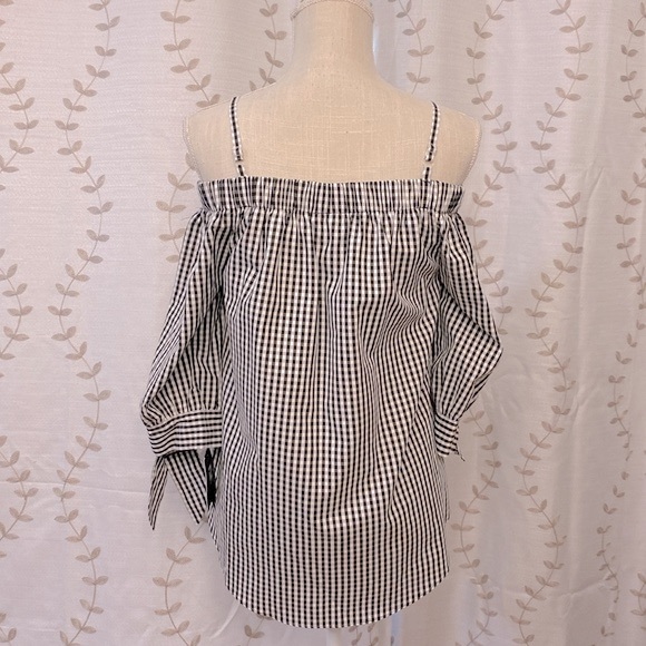 Iz Byer woman’s print off the shoulder back and white 3/4 sleeve cotton top - Picture 6 of 16